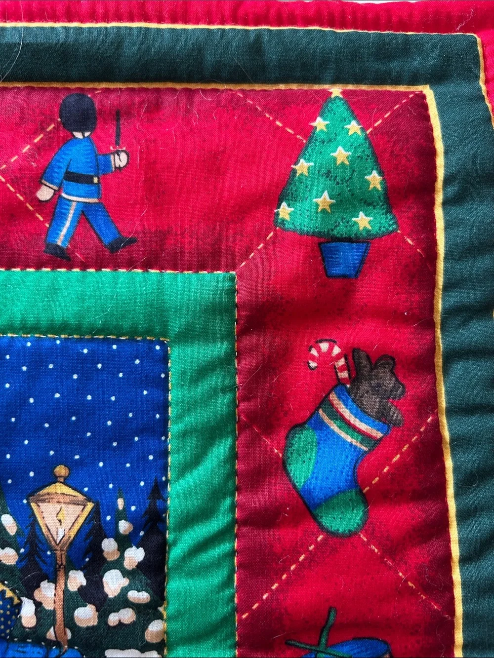 Holiday Teddy Bear Caroler Wall Hanging - Red & Green Christmas Quilt